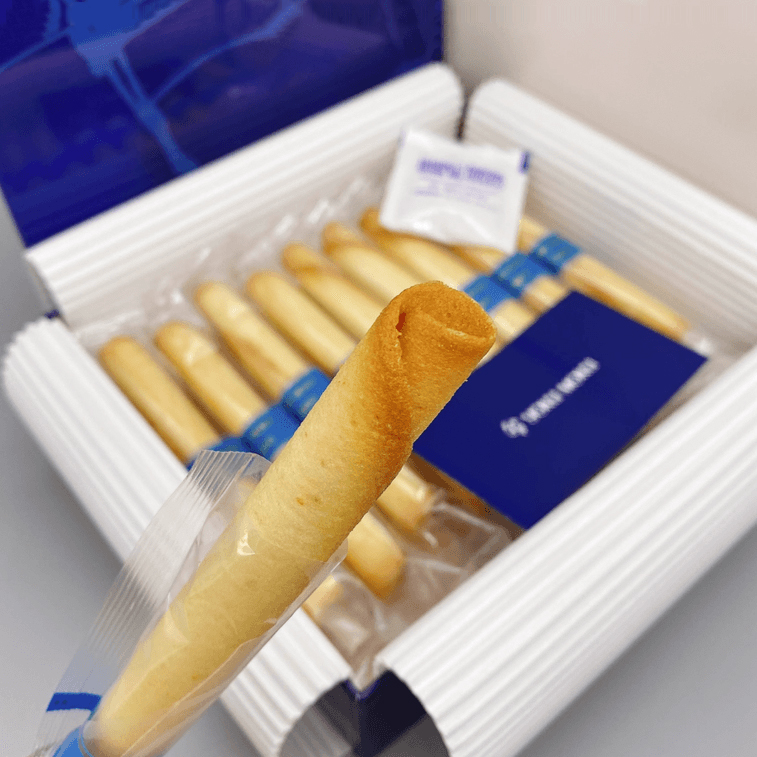 Yoku Moku Cigarette Egg Roll